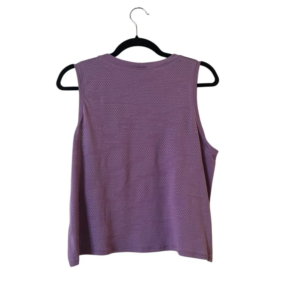 Lululemon Train to Be Tank Top Camo Dot Wisteria Purple perforated,  size 8